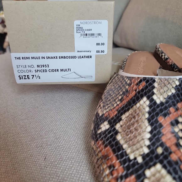 New in box Madewell Remi Mules 7.5 - Picture 4 of 6